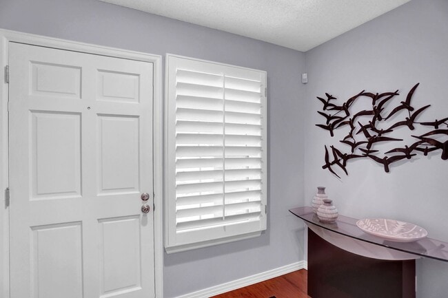 Building Photo - Beautiful Home in Southeast Denver