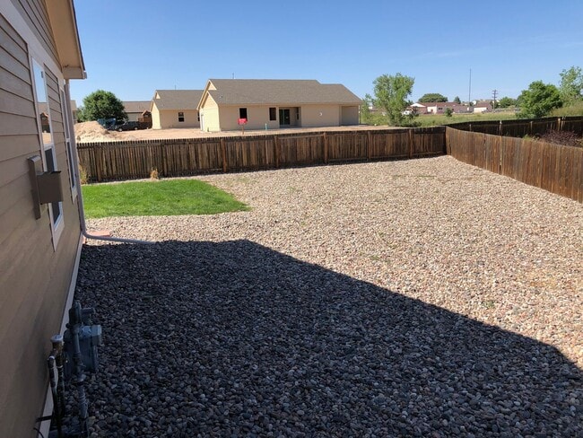Building Photo - Ranch-Style 3BD Duplex featuring One-Level Living in Falcon! - Security Deposit Waiver Available