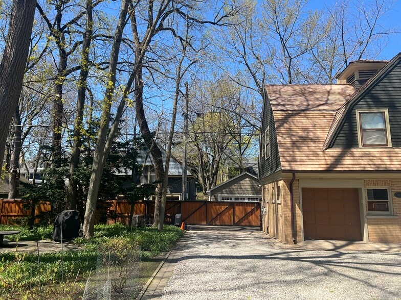 Cantilevered Cedar Gate at rear of propety - 1228 Forest Ave