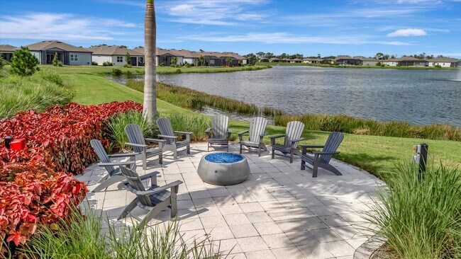 Building Photo - Del Webb Bayview Home, Active 55+ Communit...