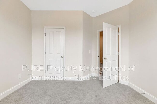 Building Photo - 3314 Tasker Dr
