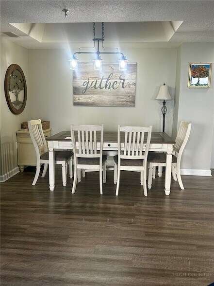 Building Photo - 303 Sugar Top Dr