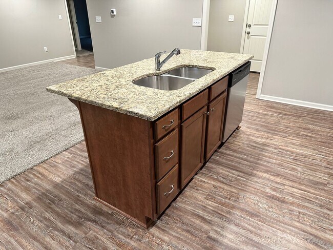 Building Photo - Single Level 2 Bed | 2 Bath | 2 Car Garage Attached Villa in Blue Springs