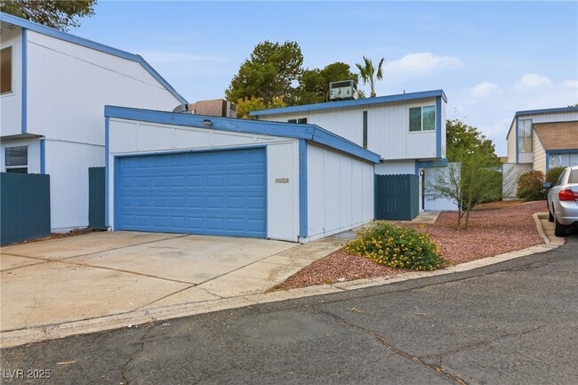 Building Photo - 4039 Village Square