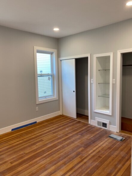 Building Photo - 31 Faywood Ave