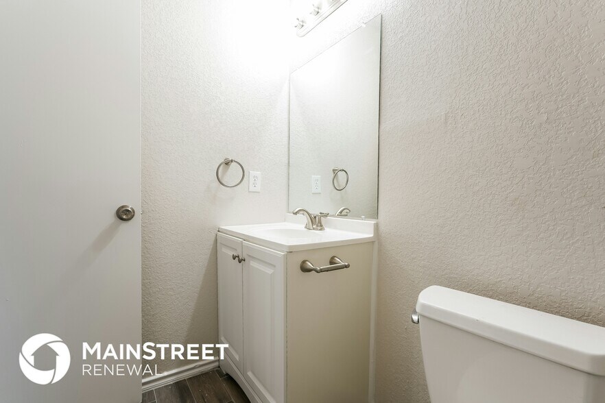 Building Photo - 1225 McCary St