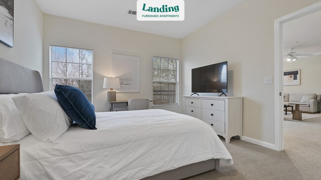 Building Photo - 875 Crowne Forest Ct