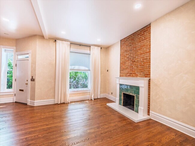 Building Photo - 2753 Champa St