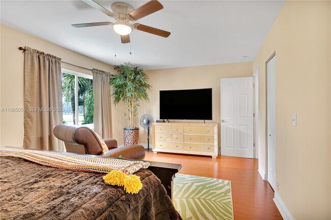 Building Photo - 1610 W Sandpiper Cir