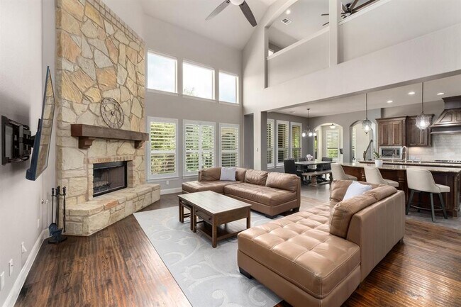Building Photo - 15509 Boulder Heights