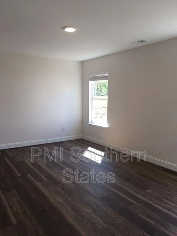 Building Photo - 207 Clarus Crk Wy