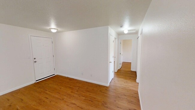 Building Photo - 618 NE 93rd Ave
