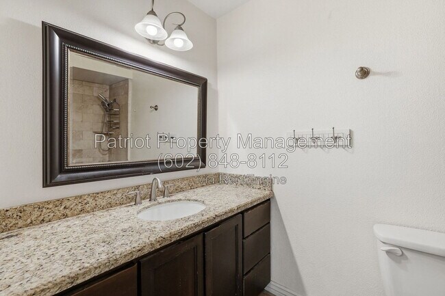 Building Photo - 1275 W Del Rio St