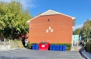 Building Photo - 20 N Taylor Ave