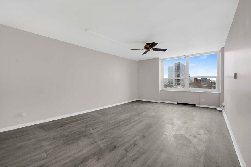 Building Photo - 720 W Gordon Ter