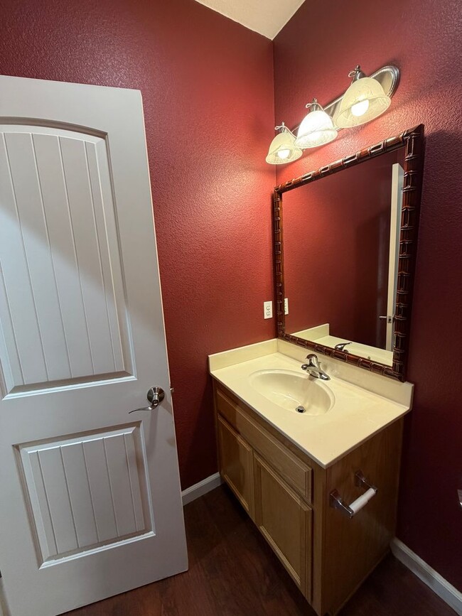 Building Photo - 4032 Vittoria Ln