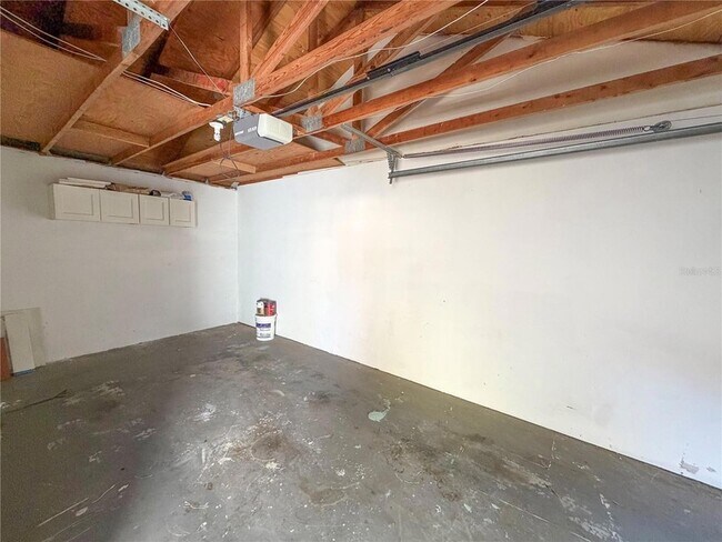 Building Photo - 3460 Countryside Blvd