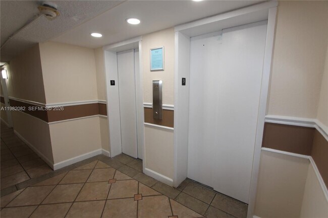 Building Photo - 801 NW 47th Ave