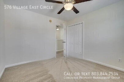 Building Photo - 576 Village E Cir