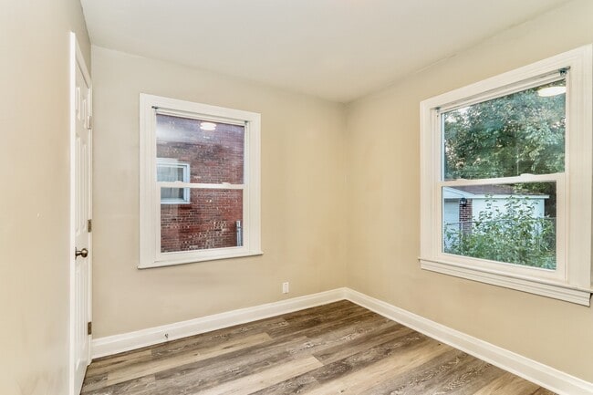 Building Photo - 1620 Catalpa St