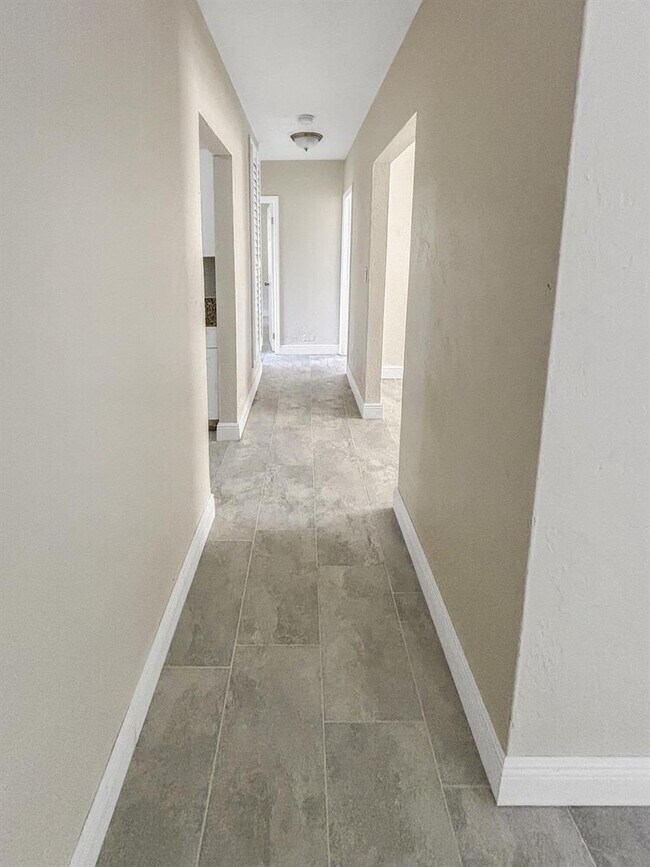 Building Photo - 3045 NW 68th St