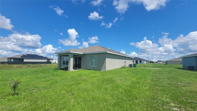 Building Photo - 7011 Waldo Cir