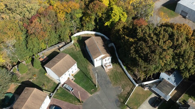 Building Photo - 107 Waverly Ave