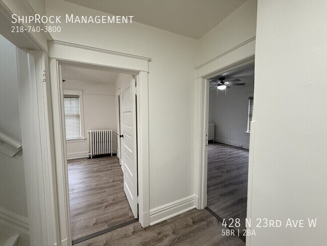 Building Photo - 428 N 23rd Ave W