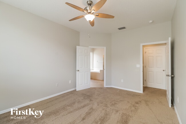 Building Photo - 8842 Cypress Hammock Dr