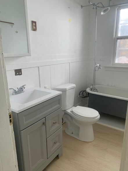 Building Photo - 117 Garner Ave