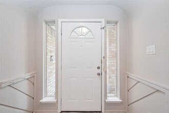Building Photo - 2606 Lexington Woods Dr