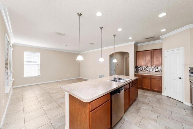 Building Photo - 174 Tracy Cir