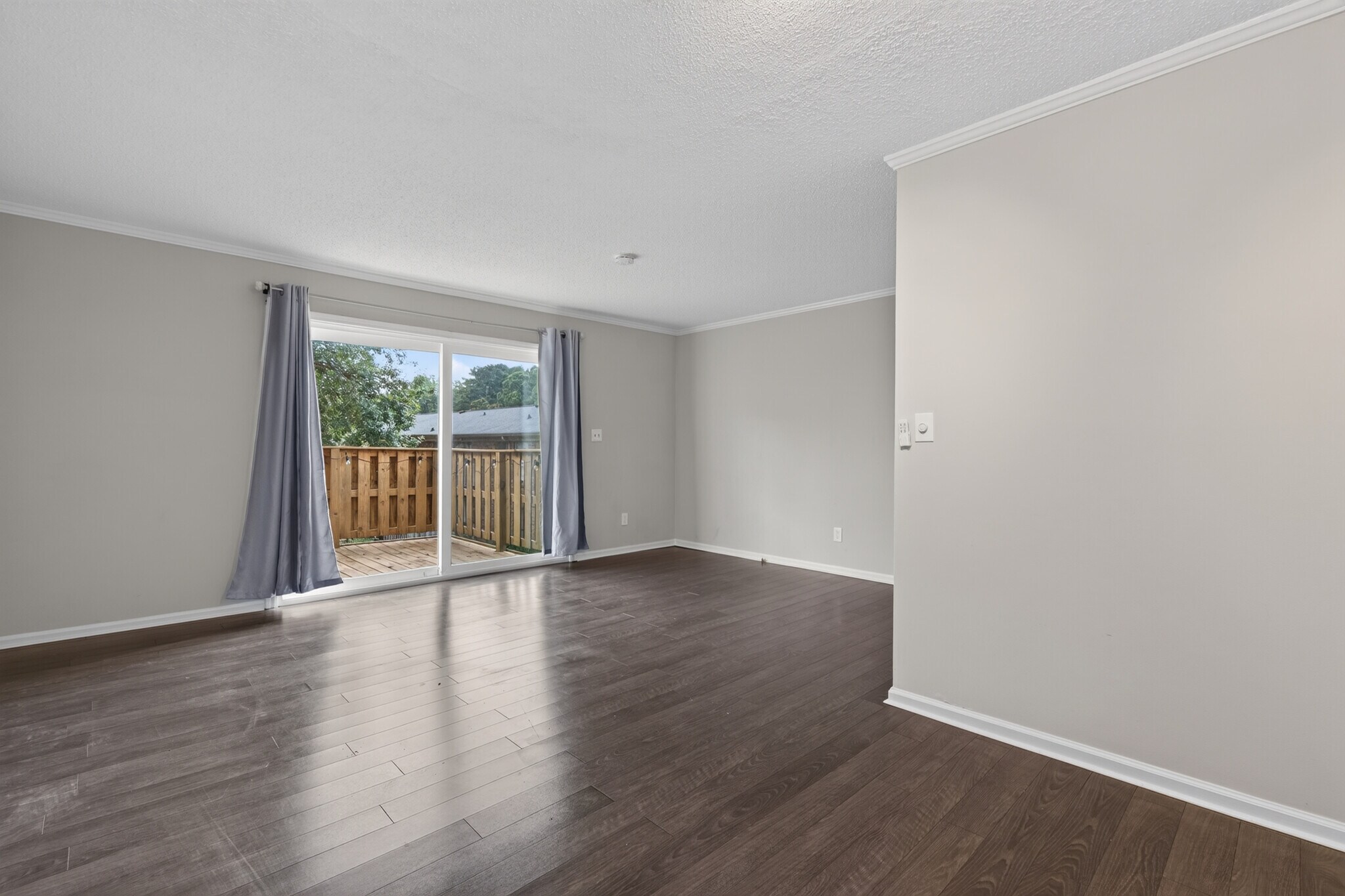 Building Photo - 5631 Kingsport Dr