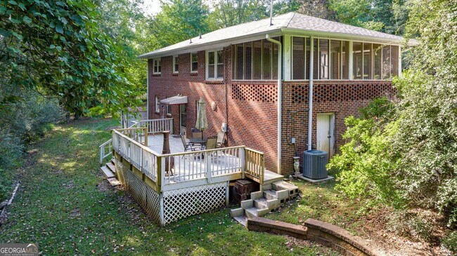 Building Photo - 4041 Fincher Dr