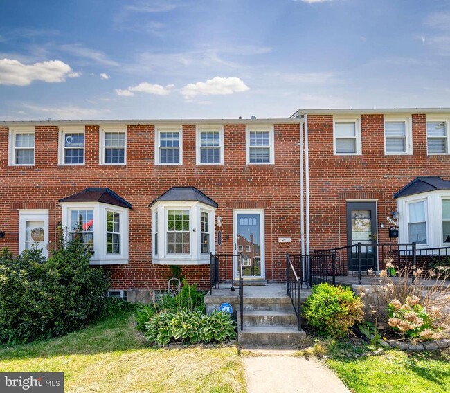 Primary Photo - 8321 Byington Rd