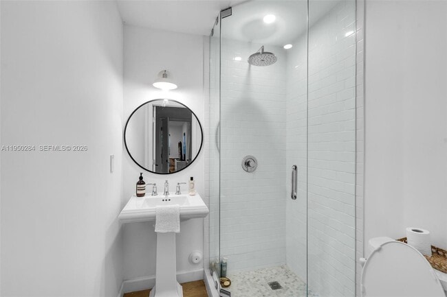 Building Photo - 9550 NW 1st Ave