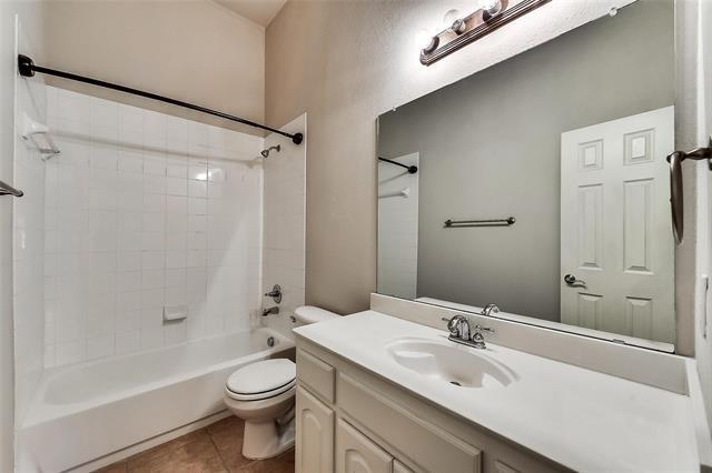 Building Photo - 34 Painted Rock Ct