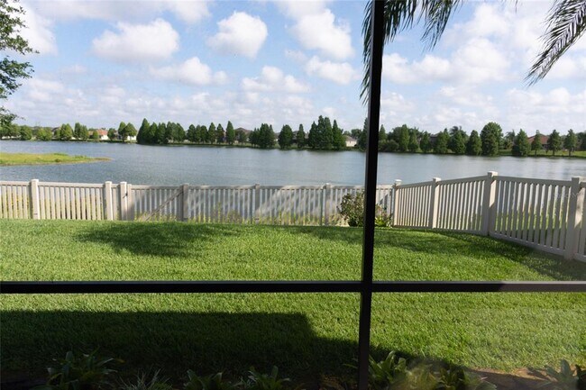Building Photo - 2504 Ladoga Dr