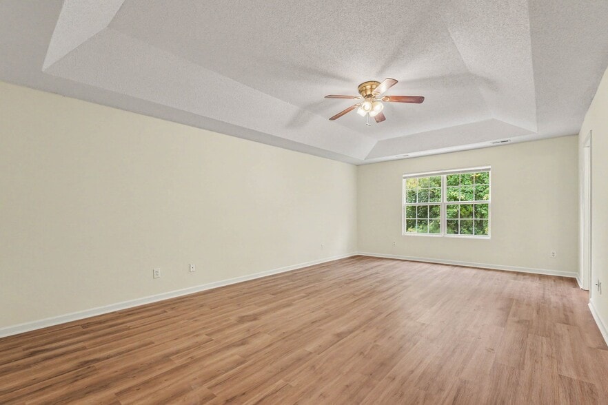 Building Photo - 4419 Karlbrook Ln