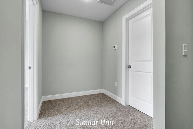 Building Photo - 305 Starfish Ln