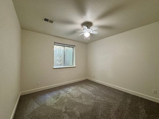 Building Photo - Fantastic 3 Bed 2 Bath Longmont Duplex! Av...