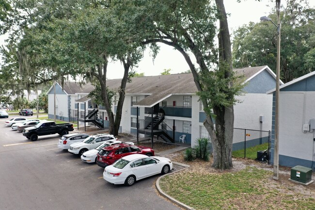 Primary Photo - Willow Square Apartments