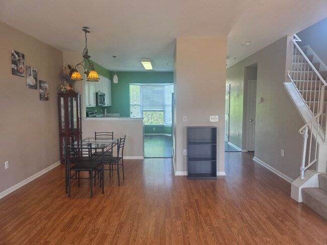 Building Photo - 1227 Rockland Ct