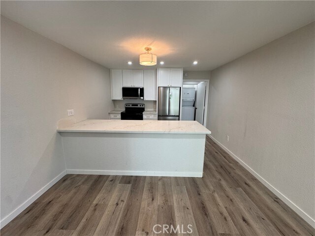 Building Photo - 6679 Linda Vista Rd