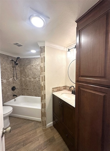 Building Photo - 1600 Pecan Chase Cir
