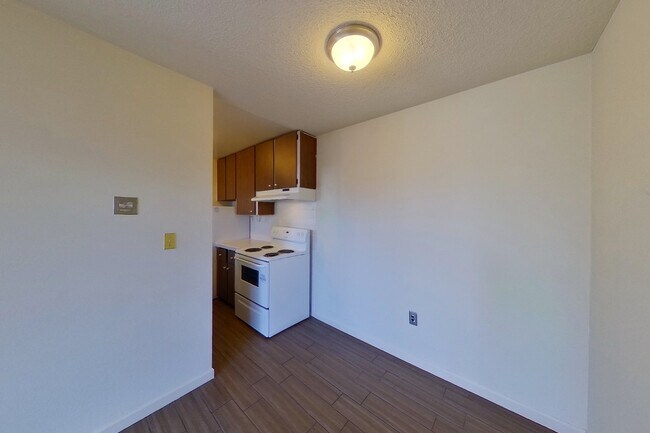 Floorplan - 2028 Dwight Way