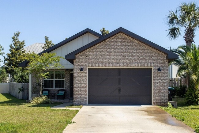 Primary Photo - 92 Trista Terrace Ct