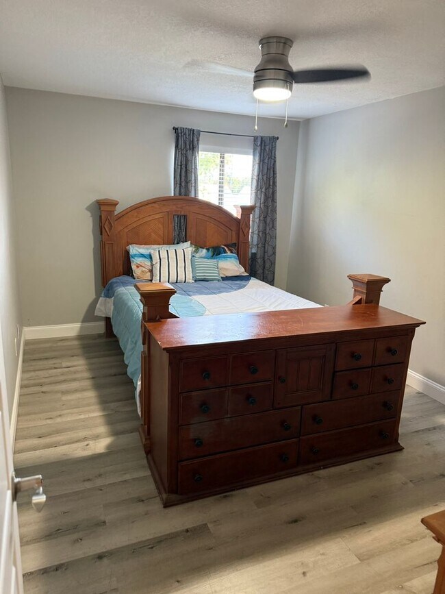 Building Photo - Destin townhome...AVAILABLE NOW!!!