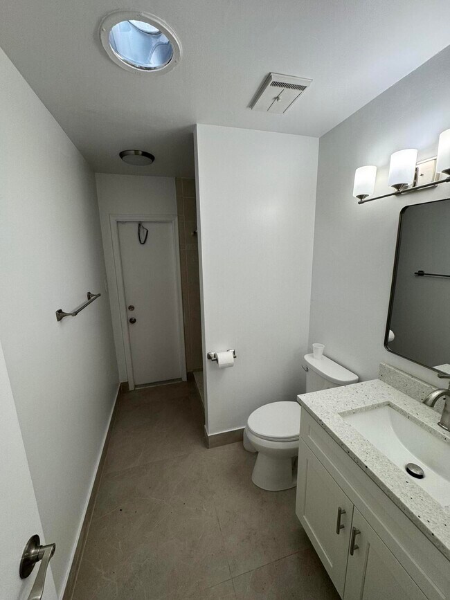 Building Photo - 1148 Summit Trail Cir