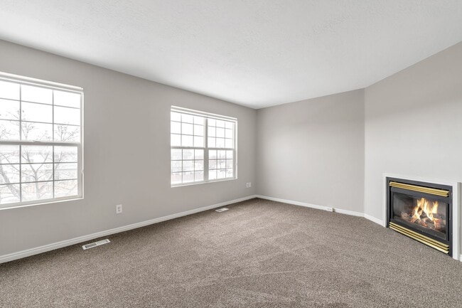 Building Photo - Stunning Newly Renovated 3 Bed - 2.5 Bath ...